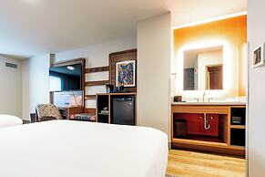 OKANA Resort & Indoor Waterpark