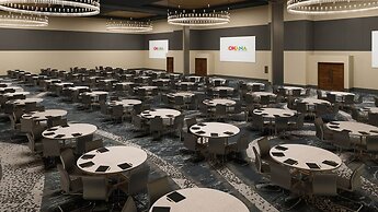 OKANA Resort & Indoor Waterpark