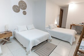Hotel & Suites Punto Oriente