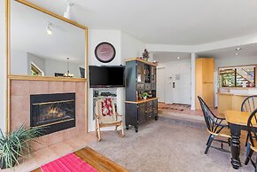 Frosty Summit Condo at Mount Bachelor (107165810)