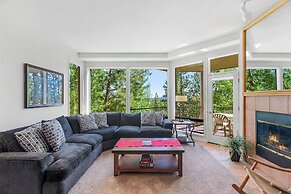 Frosty Summit Condo at Mount Bachelor (107165810)