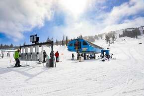 Frosty Summit Condo at Mount Bachelor (107165810)