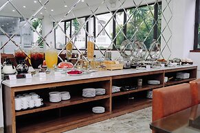 TQ Hotel & Apartment