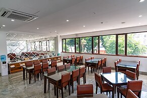 TQ Hotel & Apartment