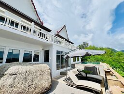 Moonlight Panorama Ocean Villas by RESAVA