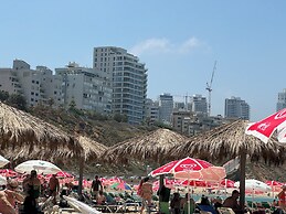 Prince Palace Netanya Central Beach