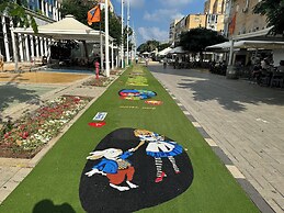 Prince Palace Netanya Central Beach