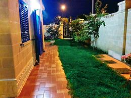 Apartment For 2 - 4 People Just 100m From the Sandy Sea