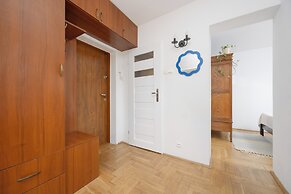 Apartment With Balcony by Renters