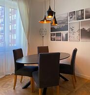 Modern 2 bedrooms - Cino 15