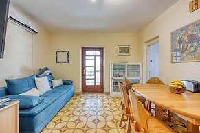 Old Bay Leave Town Apartment