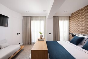 Naus Hotel