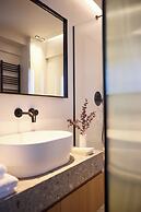 Naus Hotel