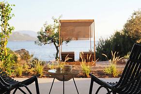 Floating Cube Villas Aegina