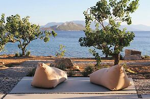 Floating Cube Villas Aegina