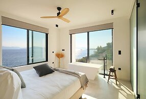 Floating Cube Villas Aegina