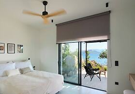 Floating Cube Villas Aegina