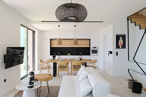 Floating Cube Villas Aegina