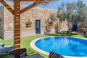 Villa Oliva 4 Bedroom Villa