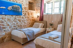 Villa Oliva 4 Bedroom Villa