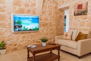 Villa Oliva 4 Bedroom Villa