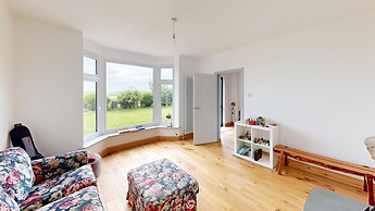 Large Family Home 23 min to Beach and New Forest