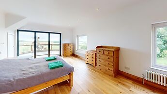 Large Family Home 23 min to Beach and New Forest