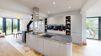 Large Family Home 23 min to Beach and New Forest