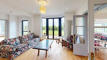 Large Family Home 23 min to Beach and New Forest