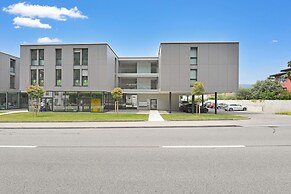 Melano Lab Park Modern