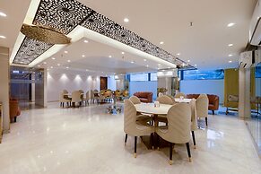 Aadat Hotel Near Artemis Hospital Gurgaon