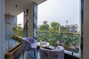 Aadat Hotel Near Artemis Hospital Gurgaon