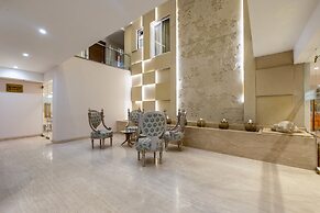 Aadat Hotel Near Artemis Hospital Gurgaon