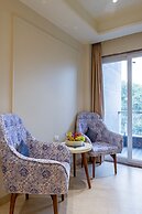 Aadat Hotel Near Artemis Hospital Gurgaon