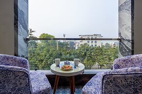 Aadat Hotel Near Artemis Hospital Gurgaon