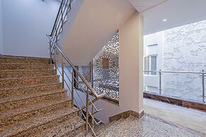 Aadat Hotel Near Artemis Hospital Gurgaon