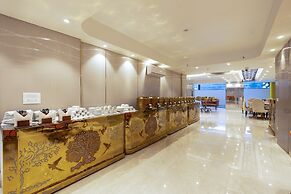 Aadat Hotel Near Artemis Hospital Gurgaon