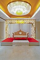 Aadat Hotel Near Artemis Hospital Gurgaon