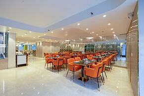 Aadat Hotel Near Artemis Hospital Gurgaon