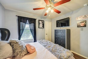 San Antonio Home - Outdoor Oasis & Greenbelt Views