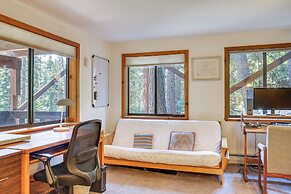 Peaceful Tahoe Vista Home w/ Decks: 1 Mi to Beach