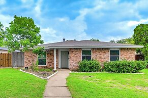 Near Lewisville Lake: Home in The Colony w/ Yard!