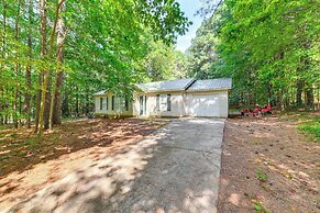 Mooresville Retreat w/ Patio, 1 Mi to Lake Norman!