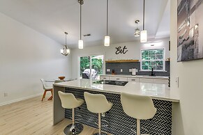 Mooresville Retreat w/ Patio, 1 Mi to Lake Norman!