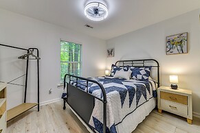 Mooresville Retreat w/ Patio, 1 Mi to Lake Norman!