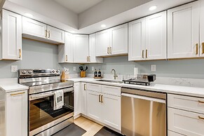 Game Room & Peaceful Deck: Dacula Family Home