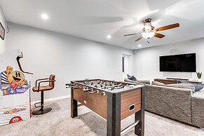 Game Room & Peaceful Deck: Dacula Family Home