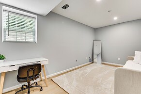 Game Room & Peaceful Deck: Dacula Family Home