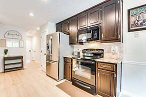 Game Room & Peaceful Deck: Dacula Family Home