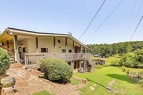 Lakeside Hot Springs Retreat w/ Pool Table!